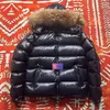 最高品質の新しいスタイルの冬のメンズジャケットファッションコートウィンドブレイカーパーカージャケット服