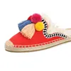 Pantoufles à fourrure Femmes Caoutchouc Chanvre Couleurs Tienda Soludos Printemps Été Gland Fluffy Ball Toile Mule Chaussures Espadrilles Diapositives CX220423