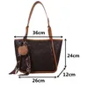 Bolsas de noite safra de grande capacidade de grande capacidade feminino de couro para fêmeas grandes lenços grandes saco de compras femininas designer casual