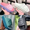 Lüks Tasarımcı Sandalet Kadın Yaz Açık Terlik Macaron Platformu Slaytlar Plaj Kutu Boyutu 35-41 ile Tek Kelime Terlik Kauçuk Slaytlar