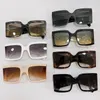 Designer Brand Ladies Okulary 4991 Klasyczne kwadratowe swobodne okulary przeciwsłoneczne dla wszystkich meczów Diamentowe świątynie