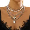 Collier ras du cou Vintage avec pendentifs en forme de cœur d'amour pour hommes et femmes, chaîne de perles gothiques, bijoux sur le cou, 4 pièces/ensemble