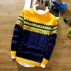 Mens Sweater Sonbahar Erkekler Uzun Kollu Küleyler Dış Giyim Moda Kontrol Baskı Yuvarlak Boyun Süvarisi İnce Uygun Süvari Top 220815
