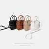 새로운 틈새 디자인의 한국어 버전 높은 감각 광장 악어 패턴 메신저 가방 핸드백 한 어깨 패션