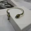 Nowa zaprojektowana czaszka Crown Women039s Otwarta bransoletka seksowna mosiężna mosiężna 18K Gold Luksusowe damskie damskie Bangle AMQ1344768