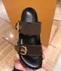 샌들 디자이너 슬리퍼 r 고급 슬라이드 남자 여름 고무 해변 슬라이드 패션 스카프 실내 신발 크기 35-45Sandals