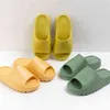 Y 2022 Indoor comfortable soft slippers Men women Non-slip bathroom home shoes Flat EVA Thick sole Slides Women's sandals G220520