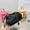 3 Cores Top Designer Mochila Estilo Alta Qualidade Bolsas Femininas Correntes Alças Bolsa Mini Totes Bolsas Clássicas Mochilas Escolares Nylon