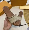 Mode kvinna tofflor vackra scuffs skor sommar strand glidor tjejer platt slipper damer flip flops loafers stickade broderier