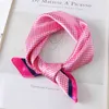 2021 Silk Hair Scarf Print Lady Neck Square Bag Scarves Head Wraps för Women Bandana Sjalar Kvinna Kerchief Mode Foulard