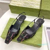 2022 Mulheres G Slingback Sandals Pump Aria Slingback Shoes são apresentados em malha preta com cristais Fechamento de fivela traseira do motivo de cristais