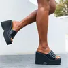 샌들 암컷 솔리드 슬리퍼 패션 플랫폼 웨지 하이힐 여름 여름 여성 캐주얼 해변 슬라이드 신발 여성용.