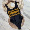 高品質のレディースデザイナー水着セクシーなビキニ2024新しいファッションシャイニー水着女性入浴スーツレター女性水着ビキニラグジュアリースタイル