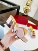 2022 Women Heeled Sandals Slippers ONE STUD flat thong calfskin Casual Sandal Summer Designer Luxury Fashion Ladies Beach Flat Fli3021817