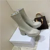 Scarpe mezze stivaletti da donna di design Scarpe invernali con tacco grosso e punta quadrata Scarpe da pioggia Stivali da pioggia Zip Donna Bottino a metà polpaccio Resistente all'usura Stivaletto con suola spessa