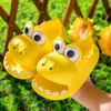 Kinderlippers Zomerjongens en meisjes Eva Overdekte tenen schattig dinosaurus huis non-slip dikke bodem baby sandalen kinderen mode 220423