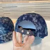 Синие дизайнерские шляпы писем буквы шарики для мужчины и женской уличной одежды