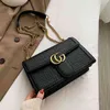 Senso avanzato delle donne modello donne nuova catena di moda piccola borsa quadrata rete rossa una borsa a tracolla 90% di sconto all'ingrosso online