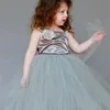 ふわふわのチュチュスカートスカートの花の女の子のドレスウェディングボールガウン手作りの花足首の長さの幼児誕生日