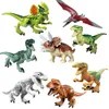 8 PCs/LOT Jurassic dinossaurs Toys mundial Tyrannosaurus rex Pterossaur Velociraptor Assemble Bloco de construção Grente para meninos crianças 220504