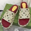 Lady Classic Retro Slippers Women Platform Slide Sandal Designer Designer Flat Heel обувь