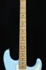 Chitarra elettrica Noventa St Maple Daphne Blue