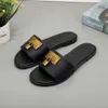 Modedesigner toffel lyx kvinnor sandal märke glid tofflor platt botten flip flop design sneakers sandaler av shoebrand 004