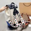 Zaino di design con lettera C Zaino di lusso da donna Borse per libri Borsa per stilisti in pelle Borsa da viaggio di grande capacità Zaino multifunzione