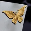 Butterfly Броши Мужчины Женщины Металлические Булавки Сплав Сплав Насекомые Свадебные Букет Рубашка Одежда Брошь Значок Ювелирных Изделий Подарки