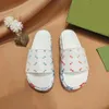 2022 tofflor Sandaler Summer Flat Slipper Fashion Beach Men Woman Big Head toffel Rainbow Letters Lätt damer Rainbows Wedge