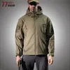 Giacca tattica mimetica da uomo militare pelle di squalo soft shell antivento impermeabile bomber cappotti uomo in pile caldo con cappuccio giacche da combattimento 220816