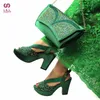 Chaussures pour femmes italiennes à la mode sac assorti en couleur verte dames africaines matures sandales à talons confortables pour la fête 220721