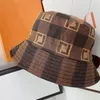 Ontwerper platte emmer hoed voor mannen dames mode brief plaid borduurhoeden hoogwaardige beanie honkbal cap straw hoed