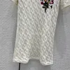 女性用コットンニットシャツドレスドレス長いドレスと花柄の刺繍の女の子ミラノ滑走路タンクトップa-line bodyconショートスリーブデザイナードレスプルオーバーシャ​​ツ