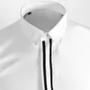 Camicie casual da uomo 2022 Luxury Men Classic Camicia a maniche corte in cotone a righe ricamate con ape ricamata di alta qualità A66 Eldd22