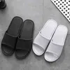 Indoor Couple Home Slippers Household Anti-slip Soft Bottom Bathroom Slippers Portable Unisex Shoes Shower Slippers Quick Drying G220518