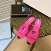Designer Slippers Transparent Sandals Women Printed Plexiglass Heels Luxury Summer Slides Leather Sole Inside Enameled Metal Triangle