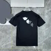 Летняя дизайнерская печать печати T-рубашки Tees Tees Сердечная рубашка черная мода высококачественный высококачественный короткий рукав S-2XL