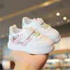 2021 Baby Pu Sneakers Boys Girls Fashion Soft Sole Sole Non-Slip Disual Shoes Baby Toddler Shoes Baby Autumn Single Shoes 16-26 G220517