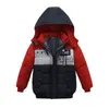 어린이 의류 소년면 의류 2022 새로운 두꺼운 재킷 후드 코트 스티치 컬러 패딩 재킷 플리케 안감 J220718