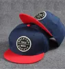 Erkekler için Şapkalar Beyzbol Cap League En İyi Güneş Koruyucu Gölge UNISEX HAT AYARLANABİLİR HAT STREET FIT Moda Dışarıda Nakış