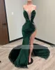Mörk sexig grön spaghettirand Prom klänningar Veet Crystal Slit Mermaid Formal Party Gowns Robe de Soiree Femme