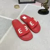 Pool Slide Sandal Designer Men Women Paris tofflor gummi glider sandaler godis färg platt sula toffel Piscine 3D prägling logotyp storlek 35-46