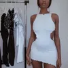 Moda de verão assimétrica Vestido BodyCon Clubwear sexy White Balck Hollow Out sem mangas Mini 220602