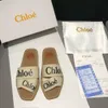 Летние дизайнерские сандалии пляж обувь Canvas Slides Женские тапочки Cross Bands Flats Mules Luxury Brand Shoes Размер 35-42 Asdawdaasdaw