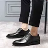 Automne nouveaux hommes d'affaires en cuir à semelle souple respirant chaussures de sport britanniques et coréens à lacets chaussures de conduite noires