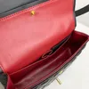 Klassiska lyxiga modedesignerväskor handväskor Purse Crossbody Pochette Messenger Clutch Luxurious äkta läderförföljningar Kvinnor CC CHNL