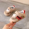 5 kolorów Wysokiej jakości Kid Canvas Shoes Sneakers Plaid Letter Dzieci Baby Shoes Boys Girls Lekkie Miękkie Nie poślizg Casual Trampki