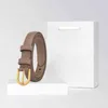 Cinturón de mujer Hebanes de cuero para mujeres Versátiles Versátiles de hebilla decorativa diseñadora de jeans cinturones delgados cinturones delgados de lujo para mujeres