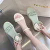 Sandals pompen Slippers Koreaanse versie Open teen Hoge hakken mode massieve kleur dikke hakken sandalen één lijn gespog midden vrouwen schoenen 220704